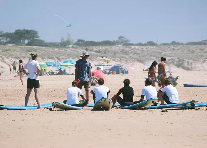 Progress Outdoor Surf אכסניה *