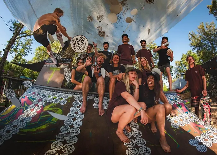 Progress Outdoor Surf Hostel *